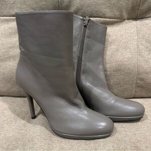 Stuart Weitzman Women's Ankle platform Boots 7.5